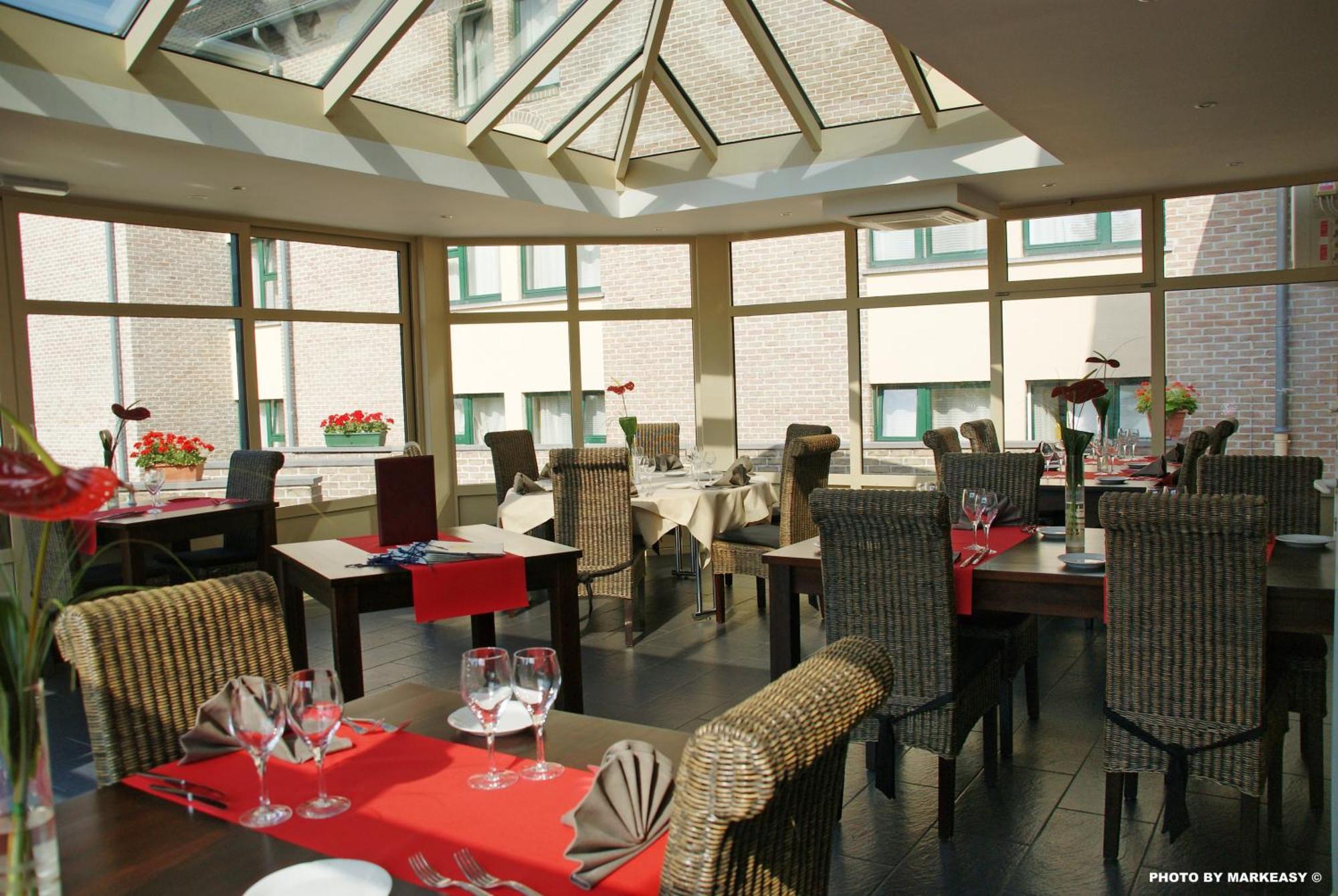 Threeland Hotel Pétange Esterno foto